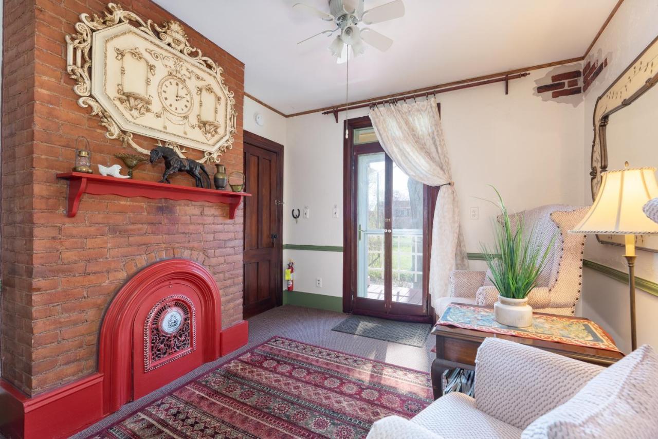 Saratoga Farmstead B&B 사라토가 스프링스 외부 사진