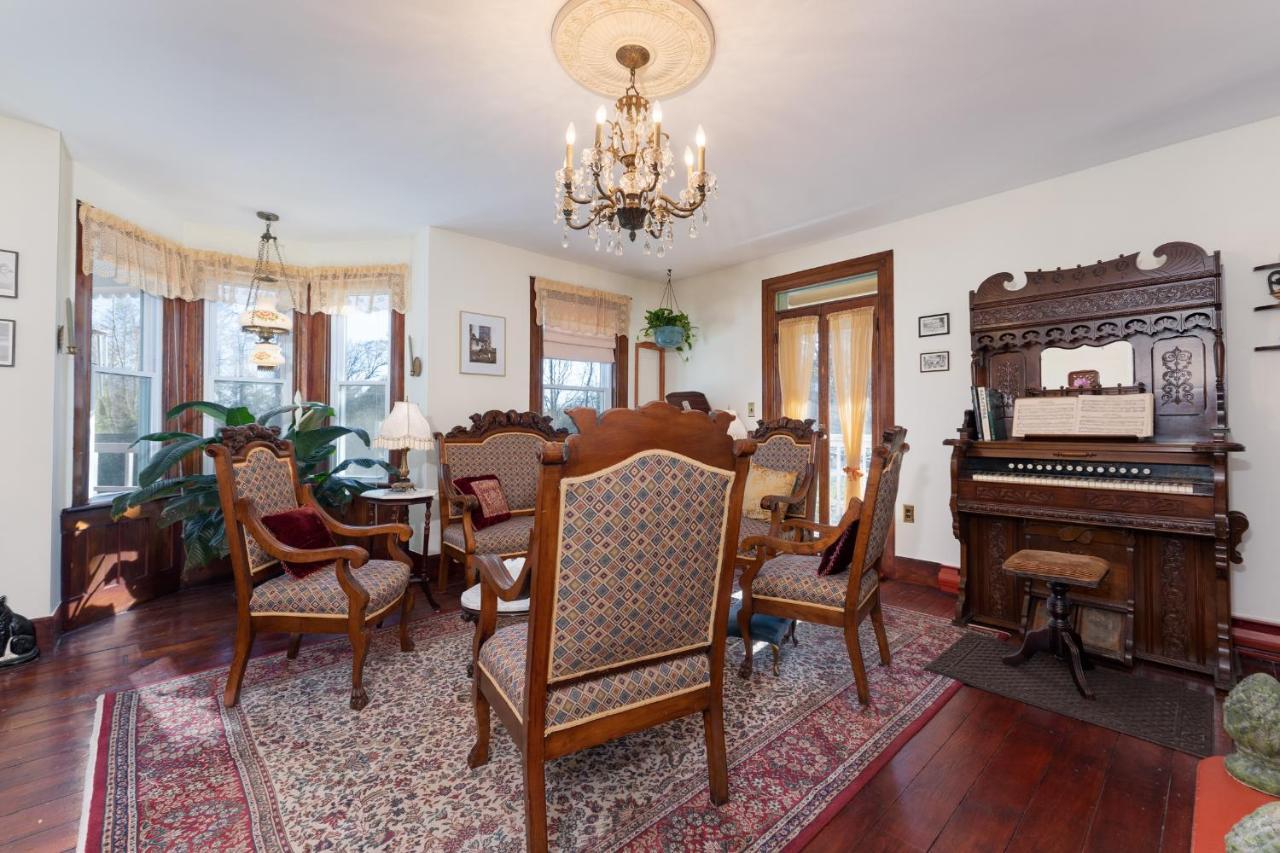 Saratoga Farmstead B&B 사라토가 스프링스 외부 사진